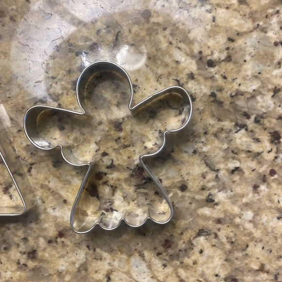 Set of 3 holiday cookie cutters Santa face Christmas tree and angel NWT - Picture 5 of 5